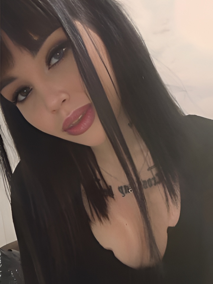 Богдана привлекательная девушка из Каширы цена от 4000 руб