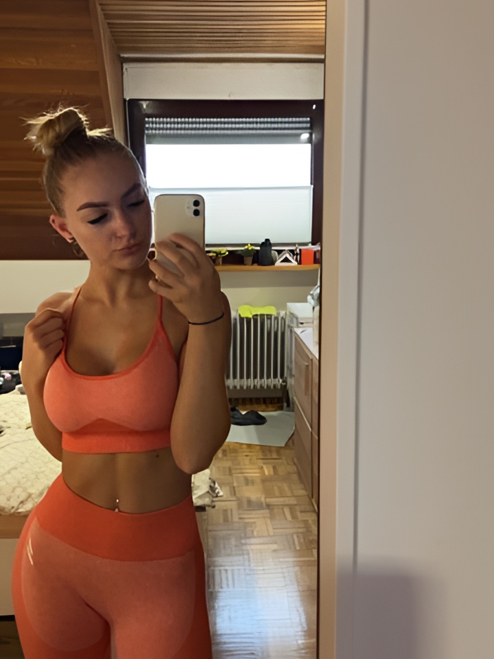 Индивидуалка Майя, доступна для личного знакомства от 1500 руб