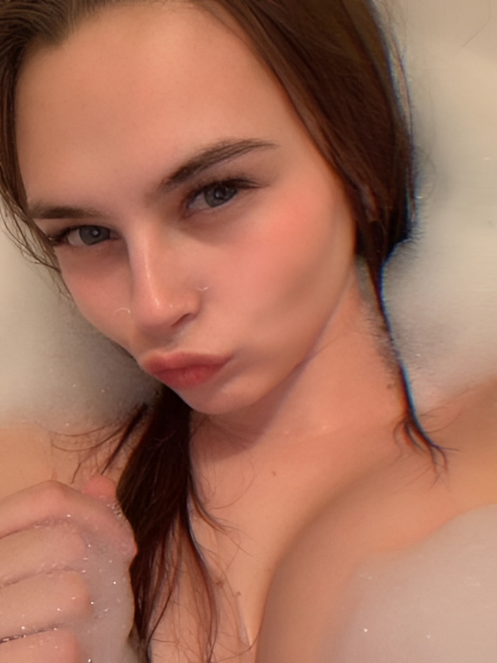 Индивидуалка Камилла, доступна для личного знакомства от 2000 руб