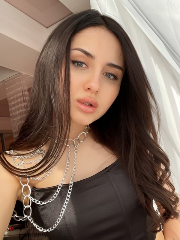 Ксения привлекательная девушка из Каширы цена от 1500 руб